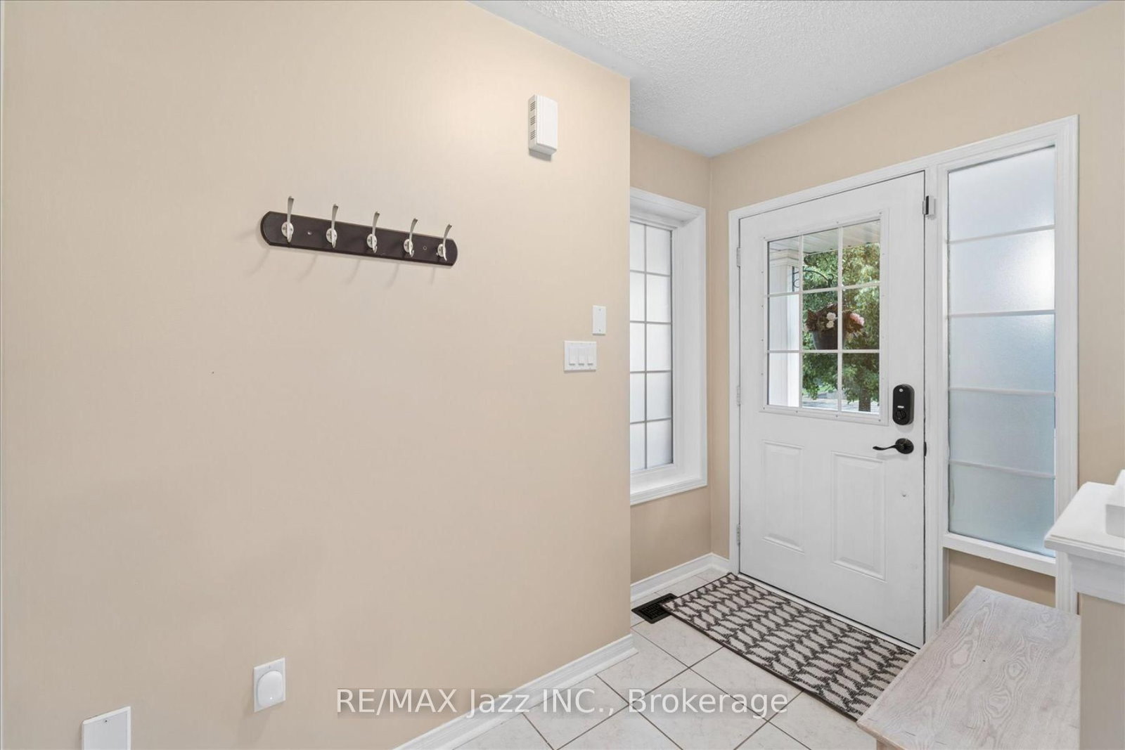 1312 Langley Circle • Oshawa, ON photo 8