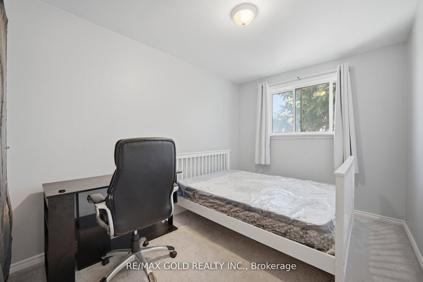 784 Douglas Street • Oshawa, ON photo 21