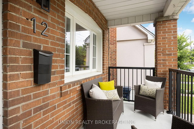 12 Durant Avenue