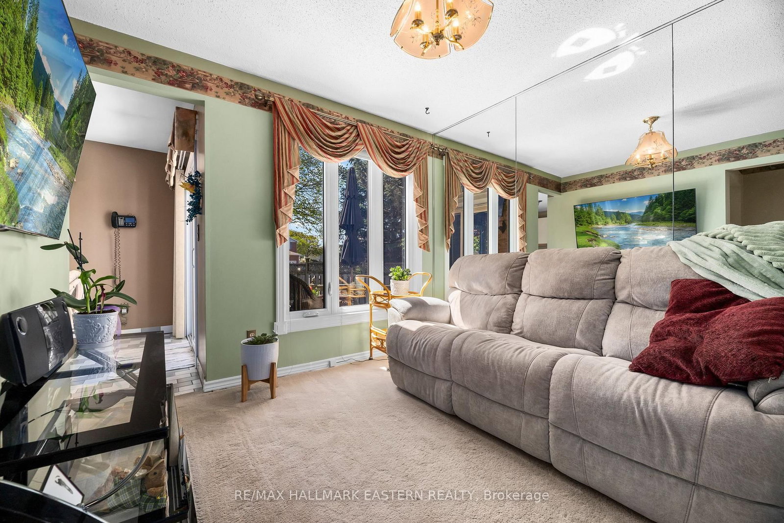 1003 Renaissance Drive • Oshawa, ON photo 14