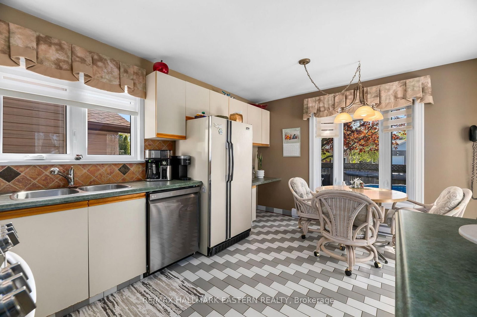 1003 Renaissance Drive • Oshawa, ON photo 18
