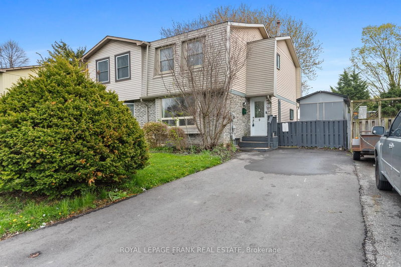 521 Gaylord Dr, Oshawa, Ontario