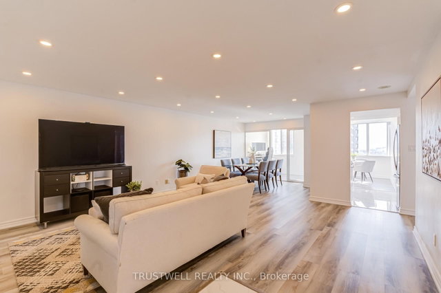 1705 - 80 Alton Towers Circle