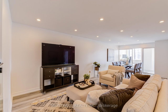 1705 - 80 Alton Towers Circle