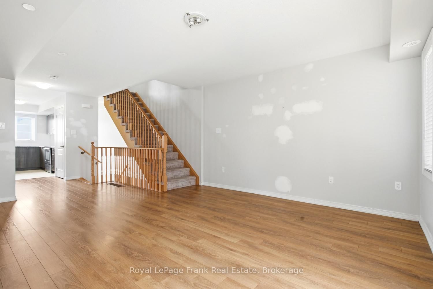 2292 Chevron Prince Path • Oshawa, ON photo 11