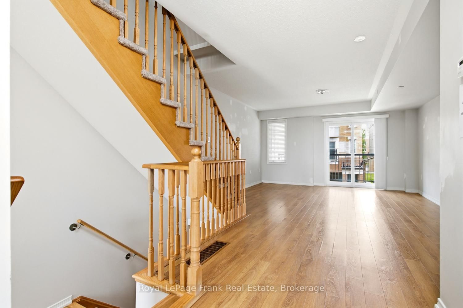 2292 Chevron Prince Path • Oshawa, ON photo 12