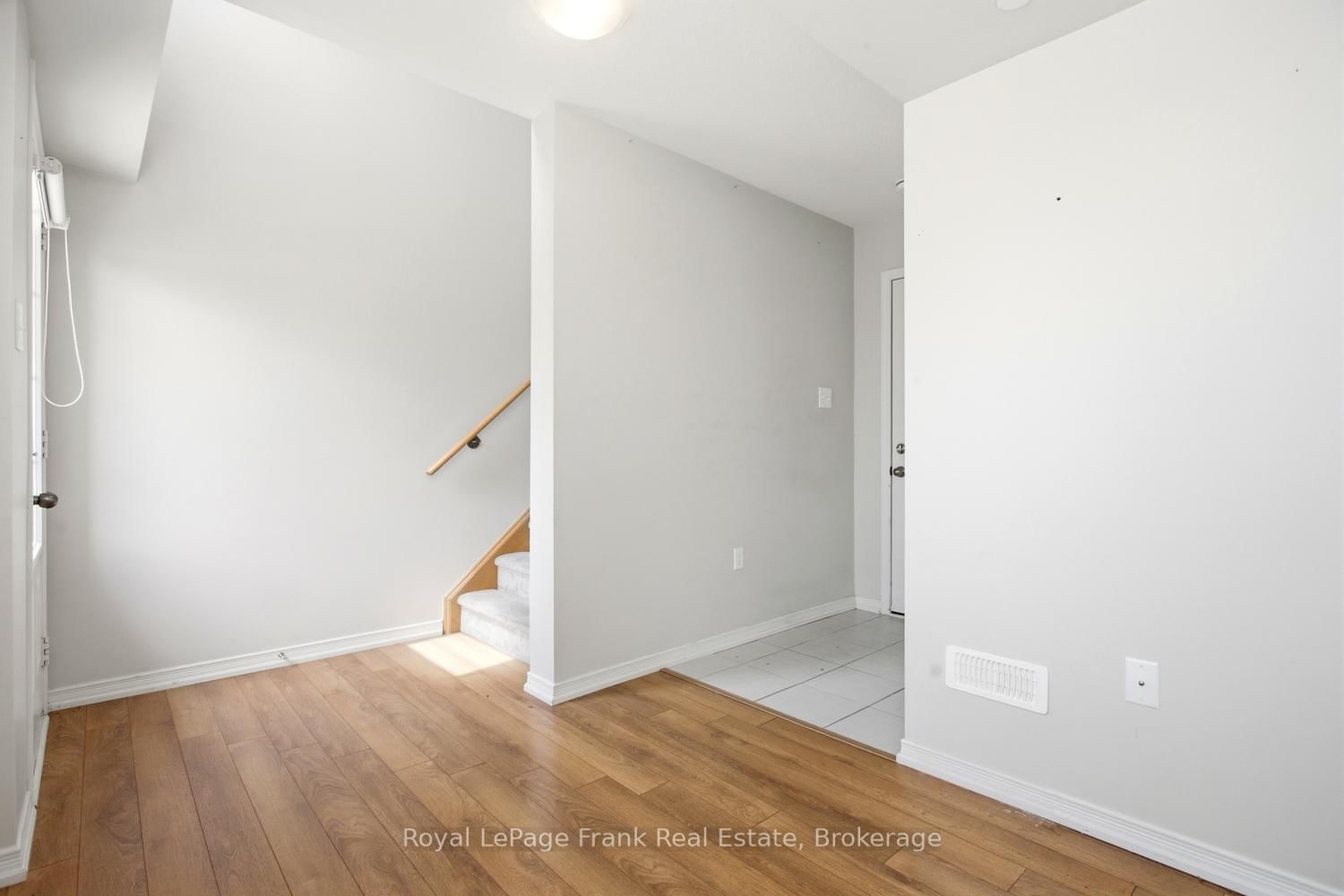 2292 Chevron Prince Path • Oshawa, ON photo 15