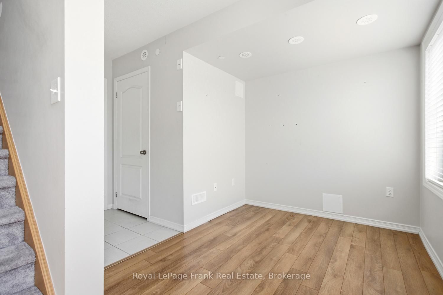 2292 Chevron Prince Path • Oshawa, ON photo 16