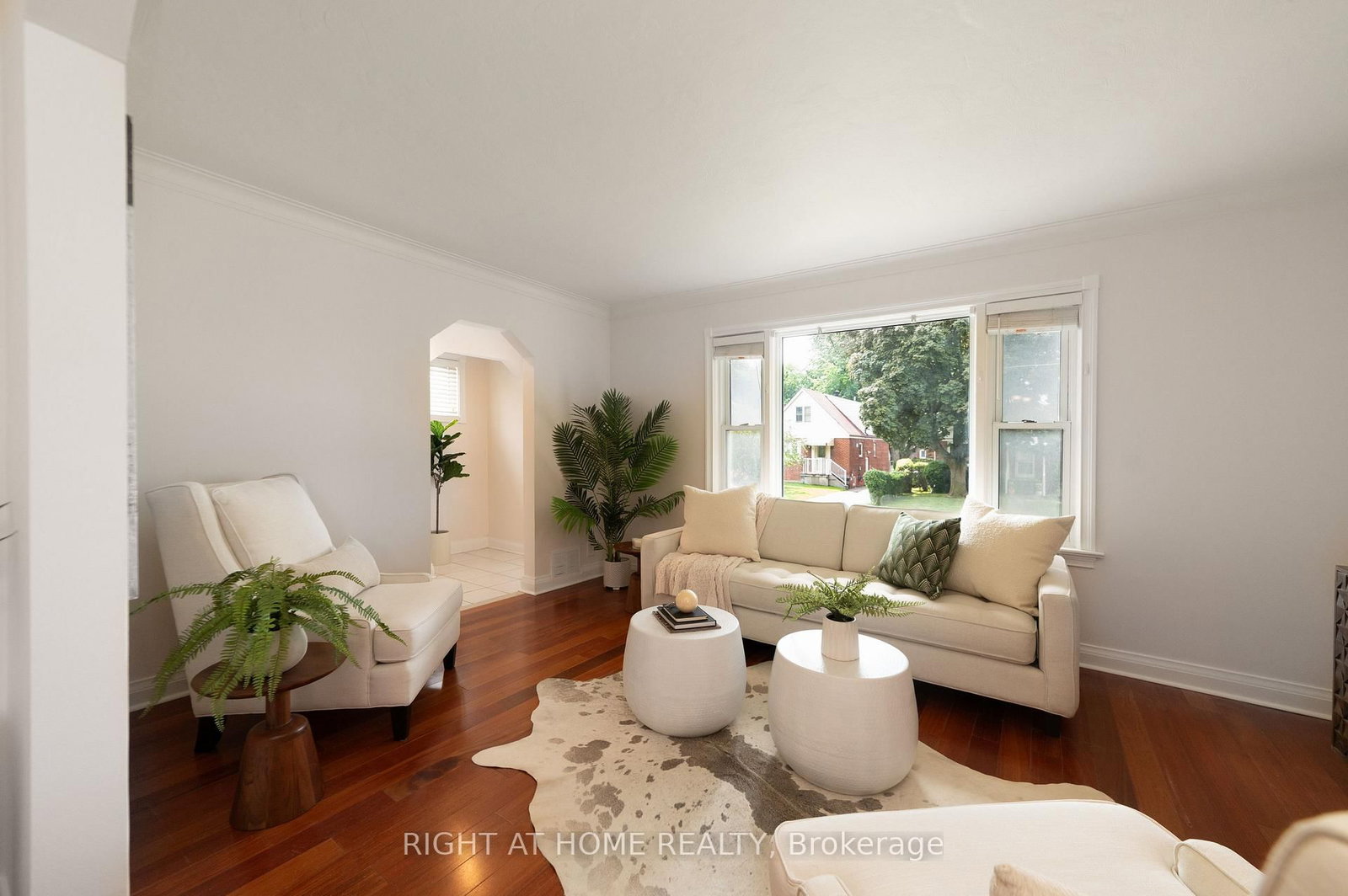 2 Midholm Drive • Toronto, ON photo 11