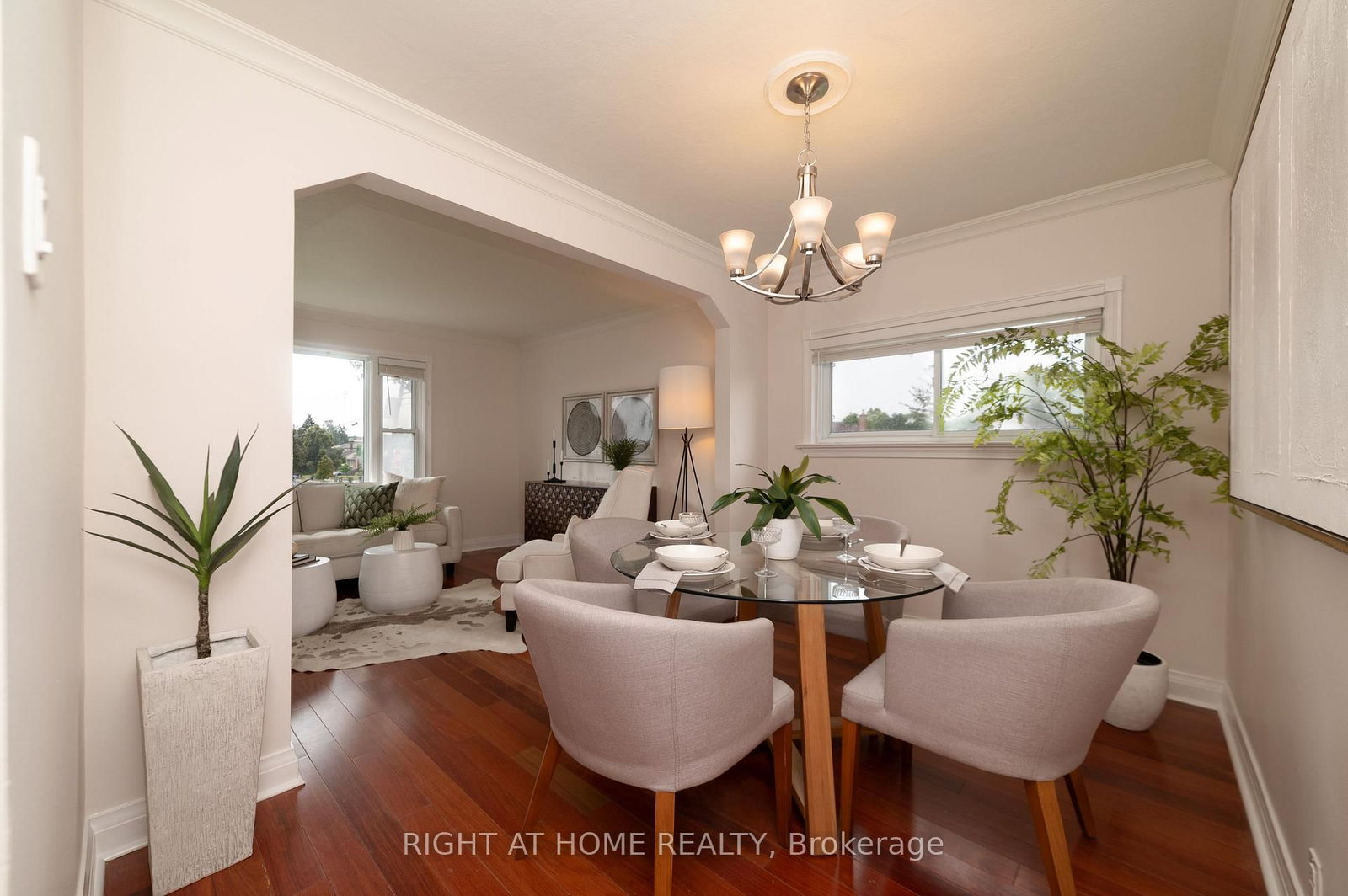 2 Midholm Drive • Toronto, ON photo 13