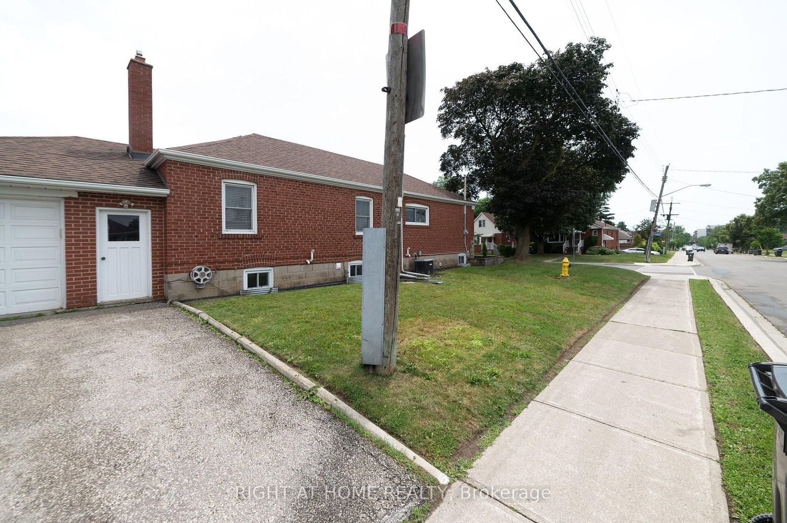 2 Midholm Drive • Toronto, ON photo 39