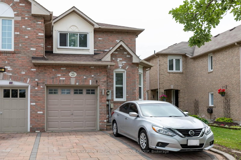 home for lease on 25 Pine Gate Place