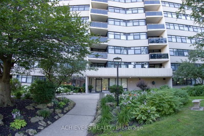 Unit PH 6 — 100 Echo Point — photo 2
