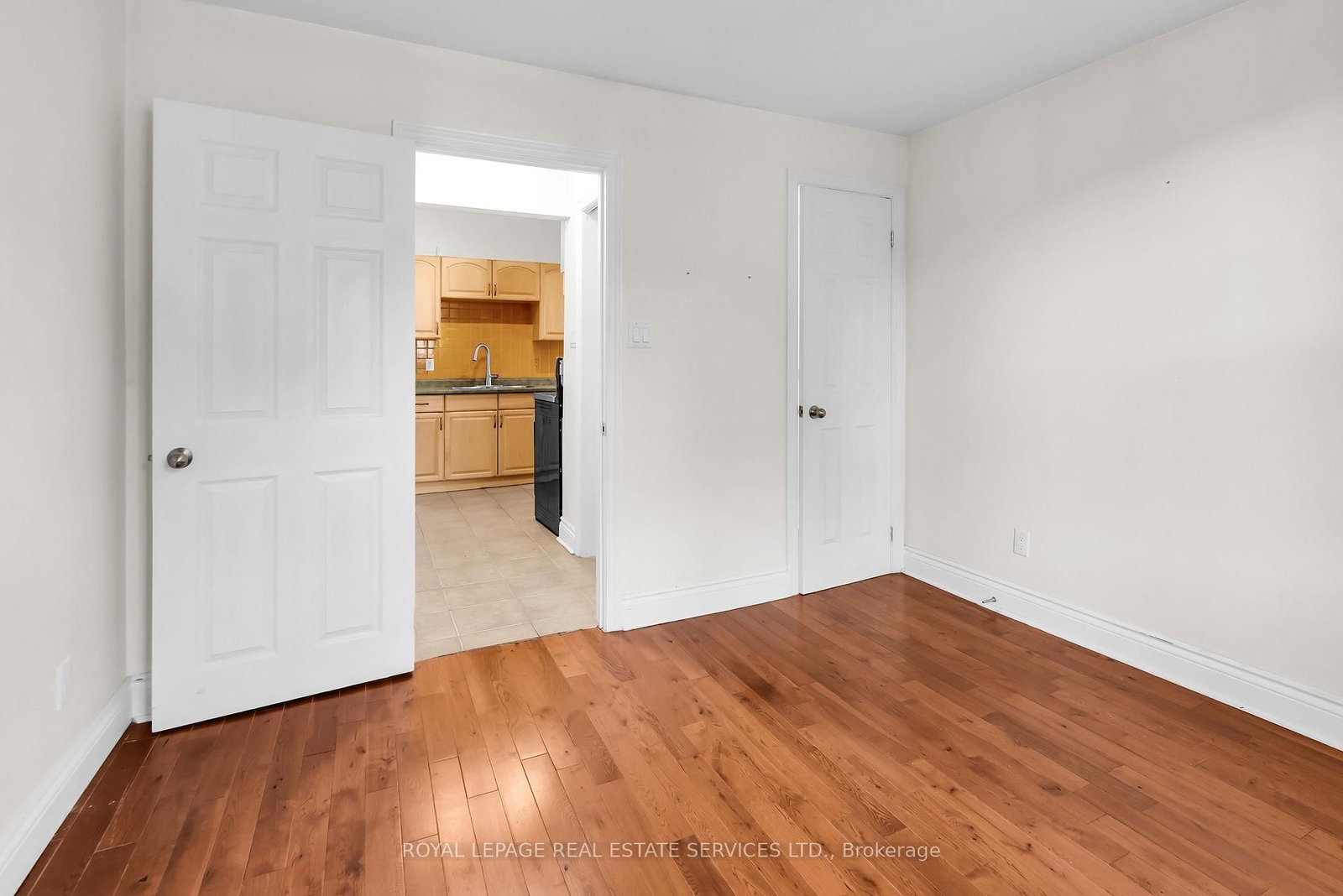 127 Waverley Road • Toronto, ON photo 14