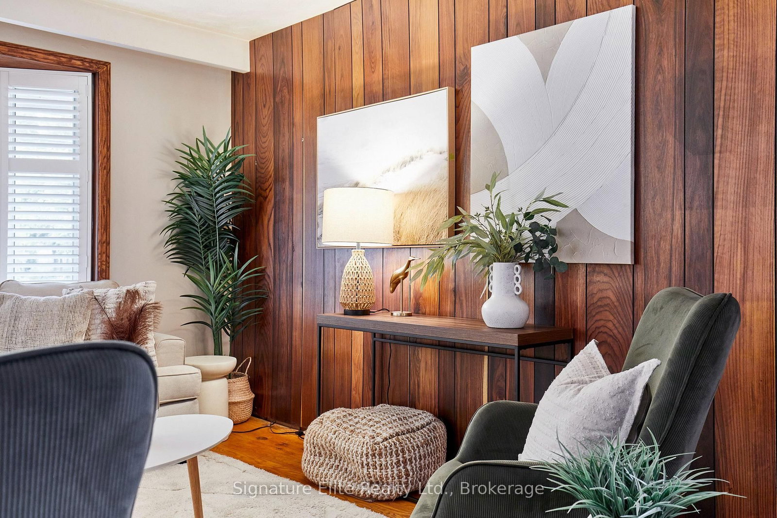35 Ravenview Drive • Toronto, ON photo 8