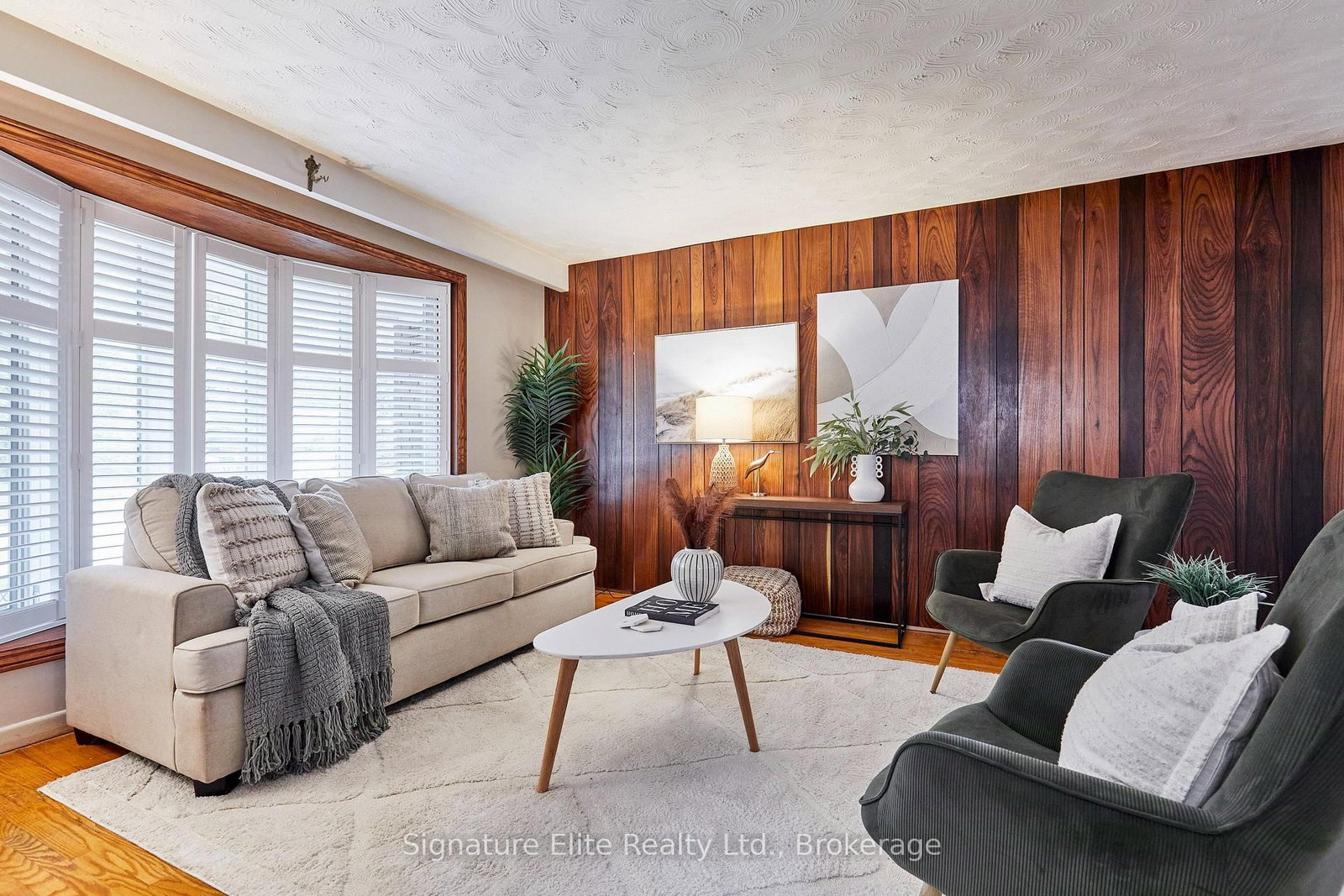 35 Ravenview Drive • Toronto, ON photo 9