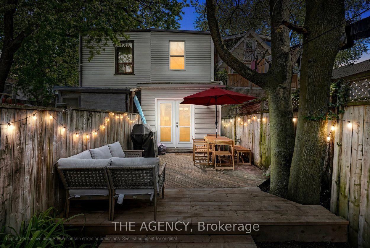 110 Hastings Avenue • Toronto, ON photo 37