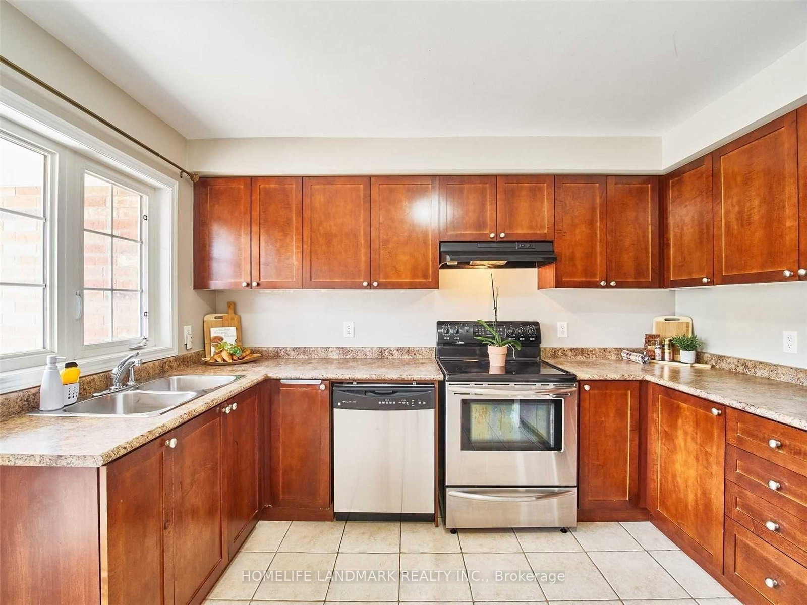 224 Rouge River Drive, Toronto, ON, photo 4