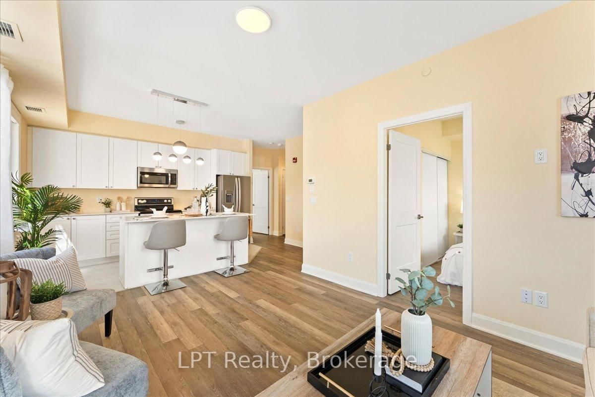 50 Lakebreeze Drive • #102 • Clarington, ON photo 21