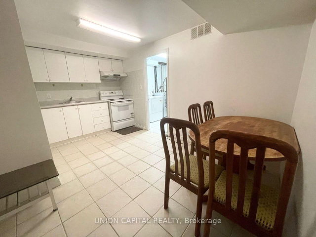 Bsmt - 67 Keyworth Trail