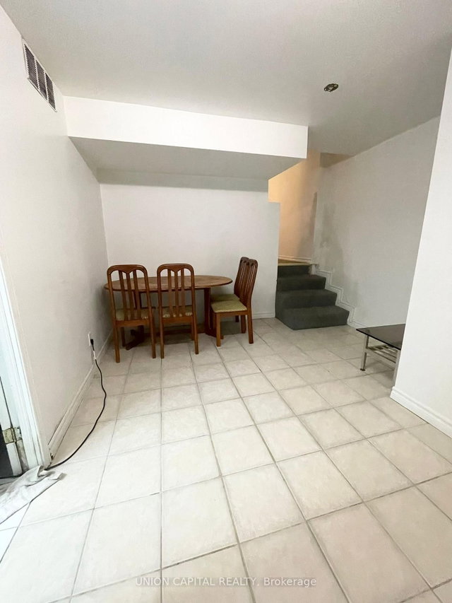 Bsmt - 67 Keyworth Trail