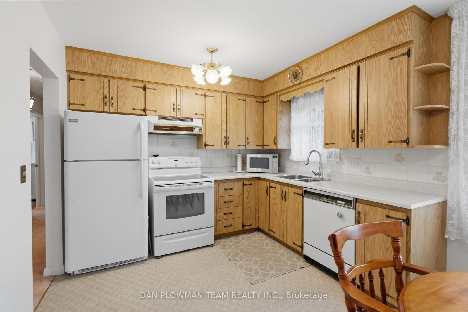 1401 Tremblay Street • Oshawa, ON photo 11