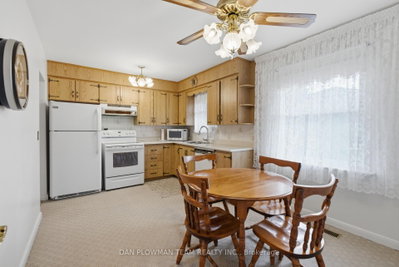 1401 Tremblay Street • Oshawa, ON photo 8