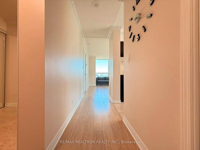 1010 - 68 Grangeway Avenue