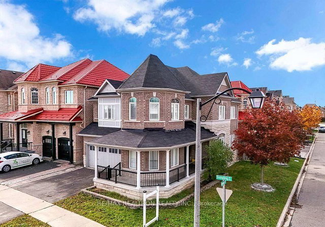 16 Snowling Drive W