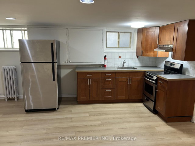 G - 1342 Pape Avenue