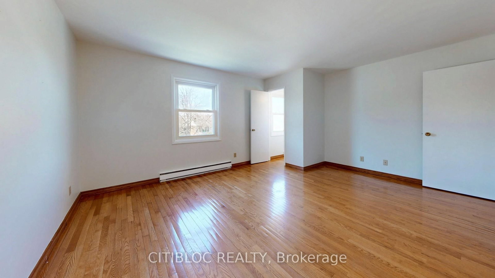 11 Castle Hill Drive • Toronto, ON photo 19