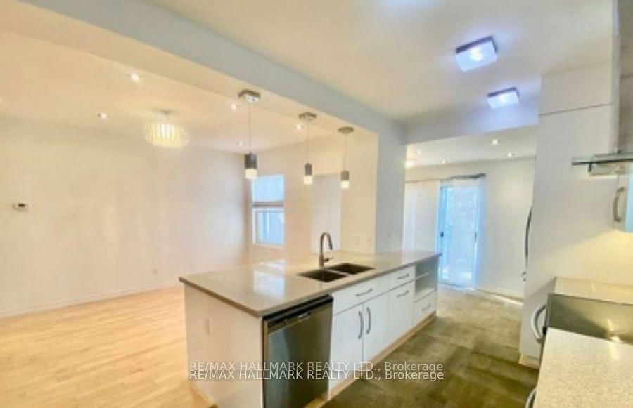 228 Gainsborough Road, Toronto, ON, photo 5