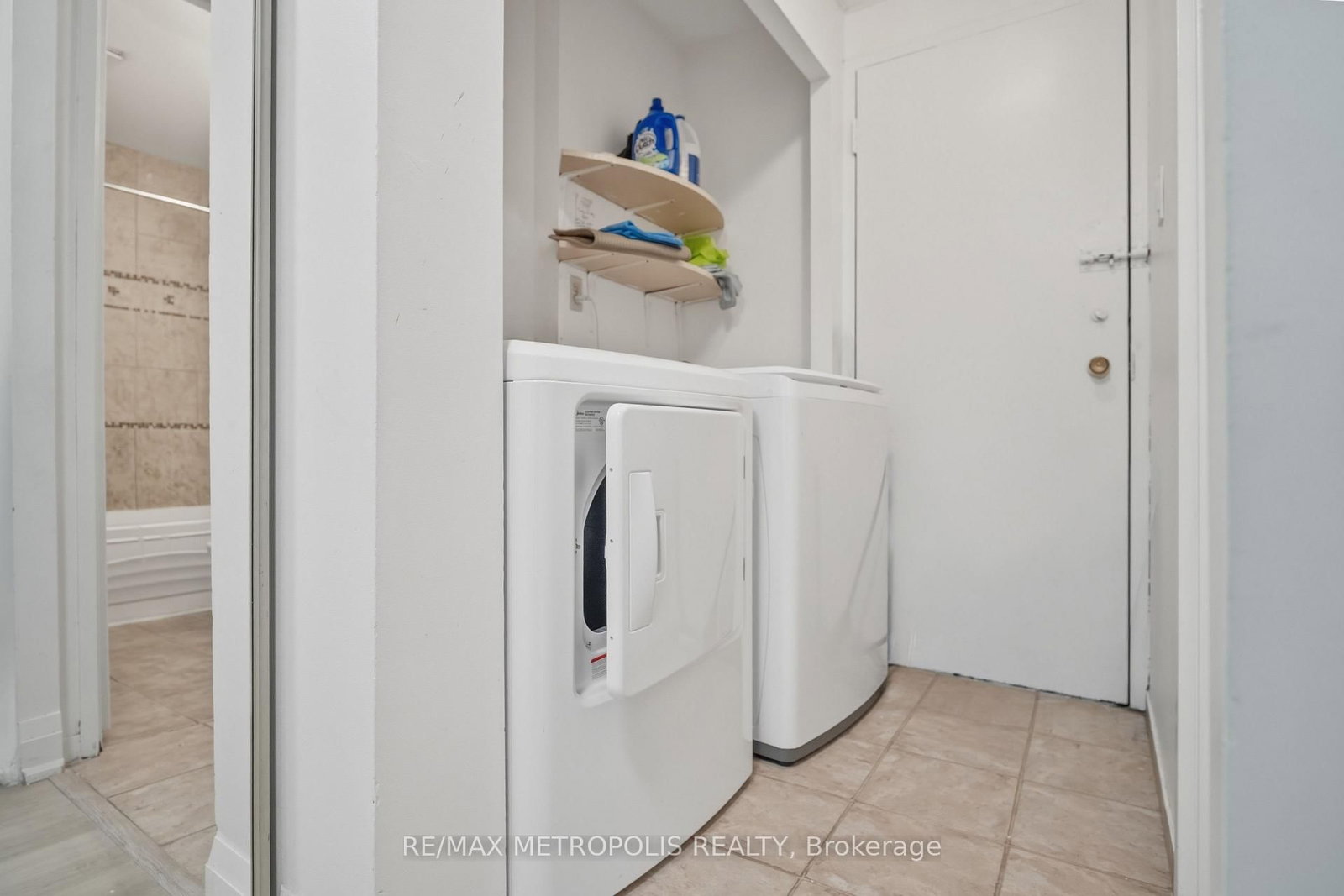 100 Mornelle Court • #2026 • Toronto, ON photo 18