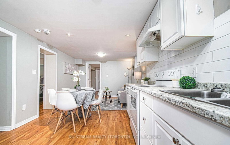 901 Lilac Terrace