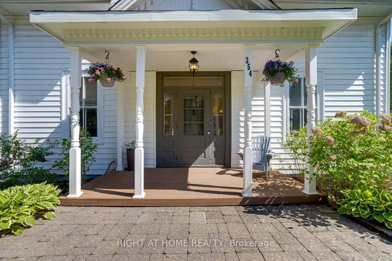 354 Queen Street