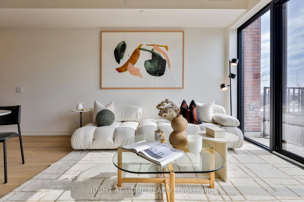 205 - 761 Queen Street E 4