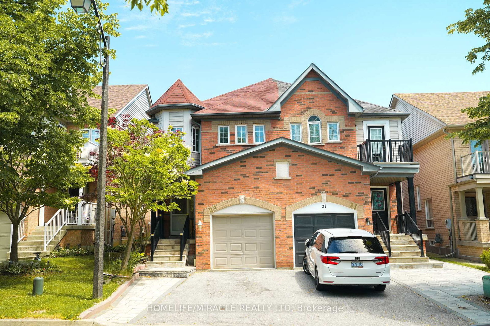 29 Hemans Ajax,ON L1T 4B9