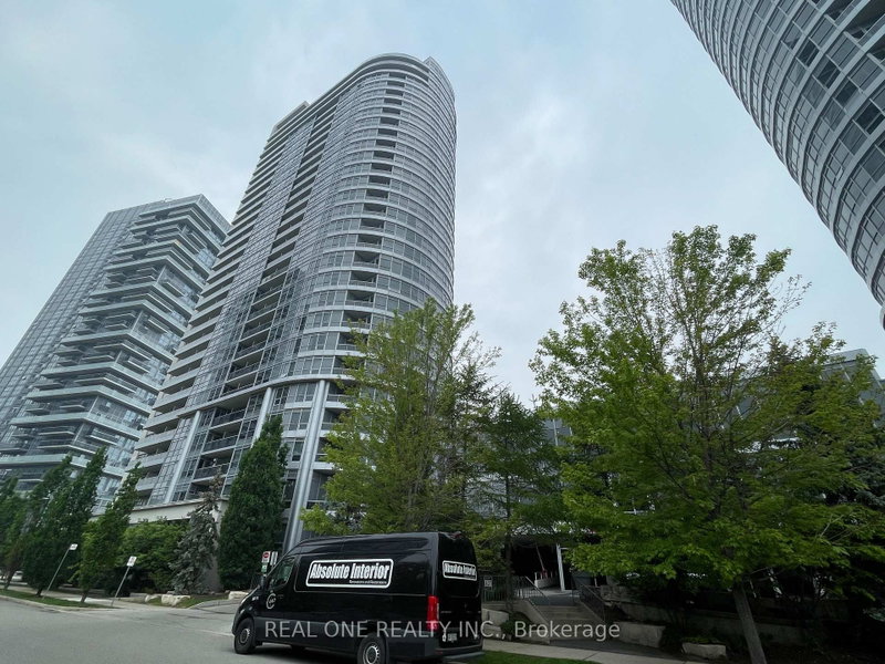 home for lease on 1912-181 Village Green Square
