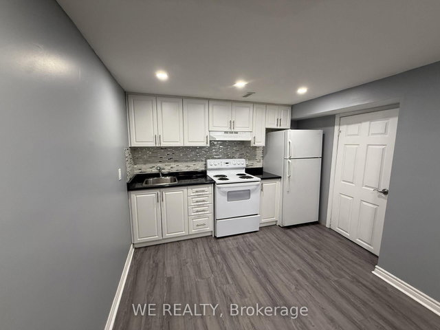 Lower - 501 Lancelot Crescent
