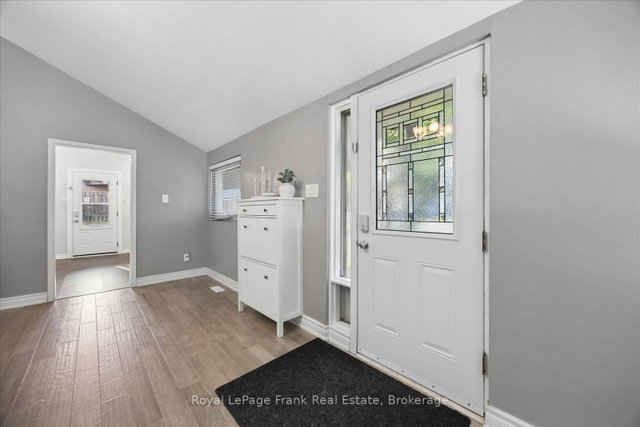 2 Rosswood Crescent