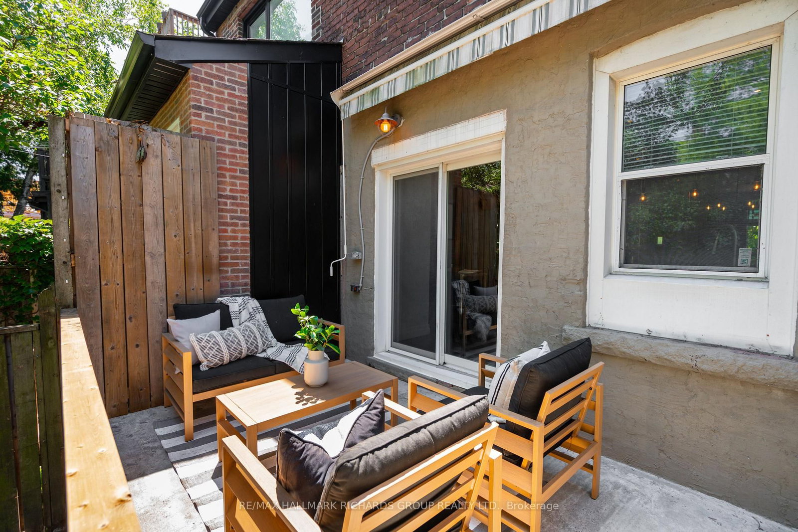 21 Bertmount Avenue • Toronto, ON photo 24