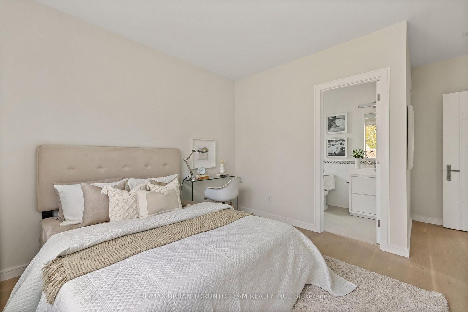 4 Drake Crescent • Toronto, ON photo 22