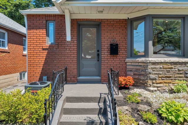 49 Binswood Avenue