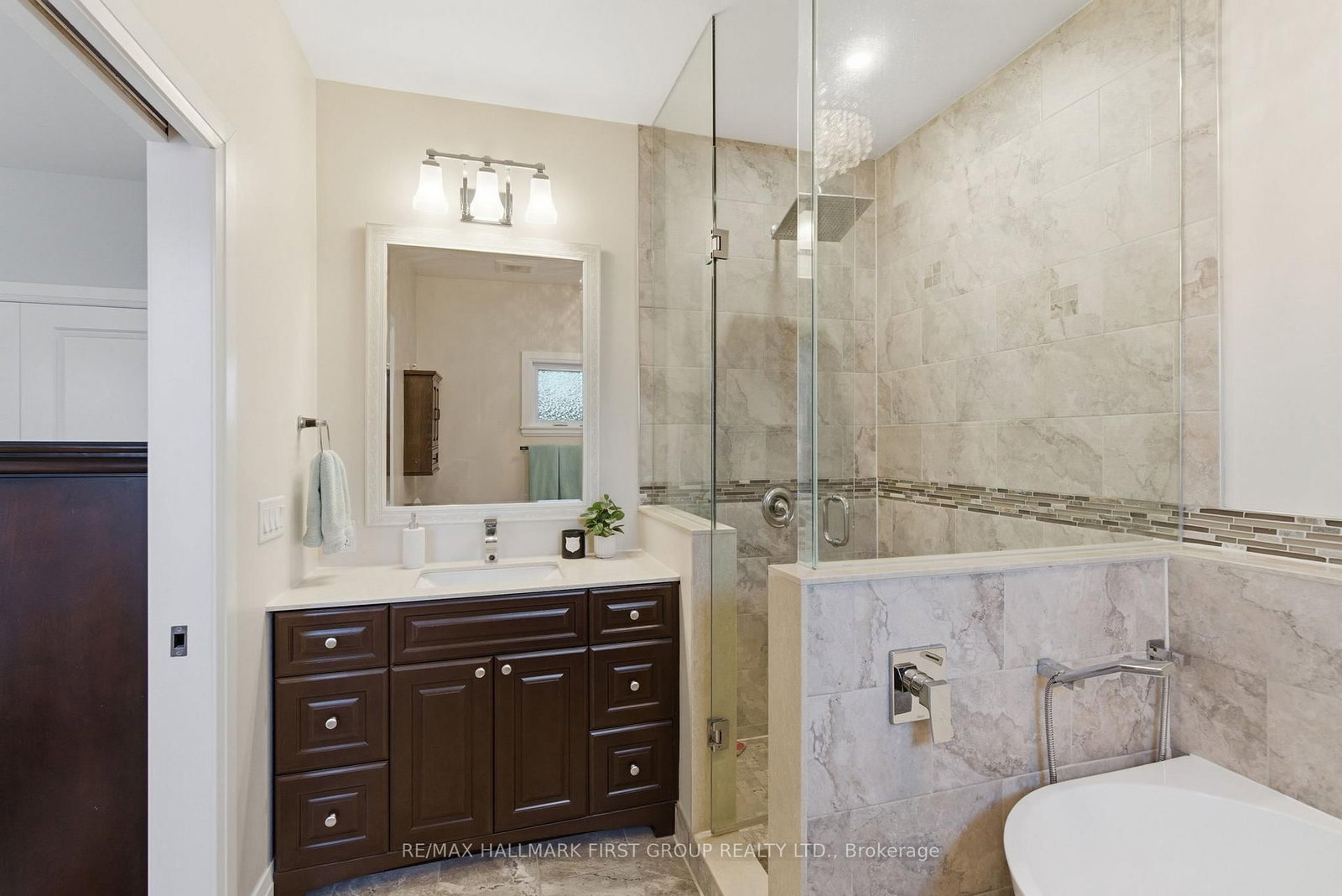 53 Brown Street • Clarington, ON photo 14