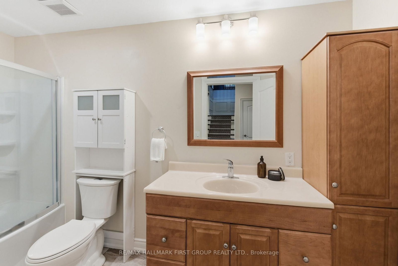 53 Brown Street • Clarington, ON photo 32