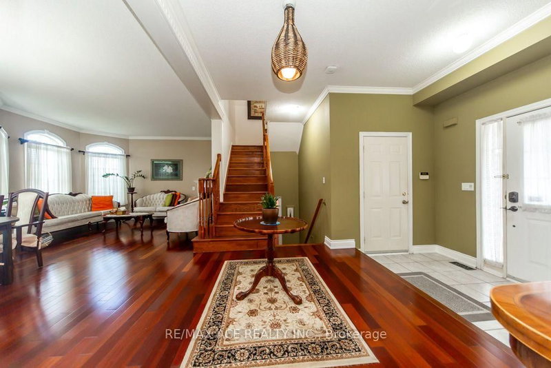 44 Mourning Dove Crescent