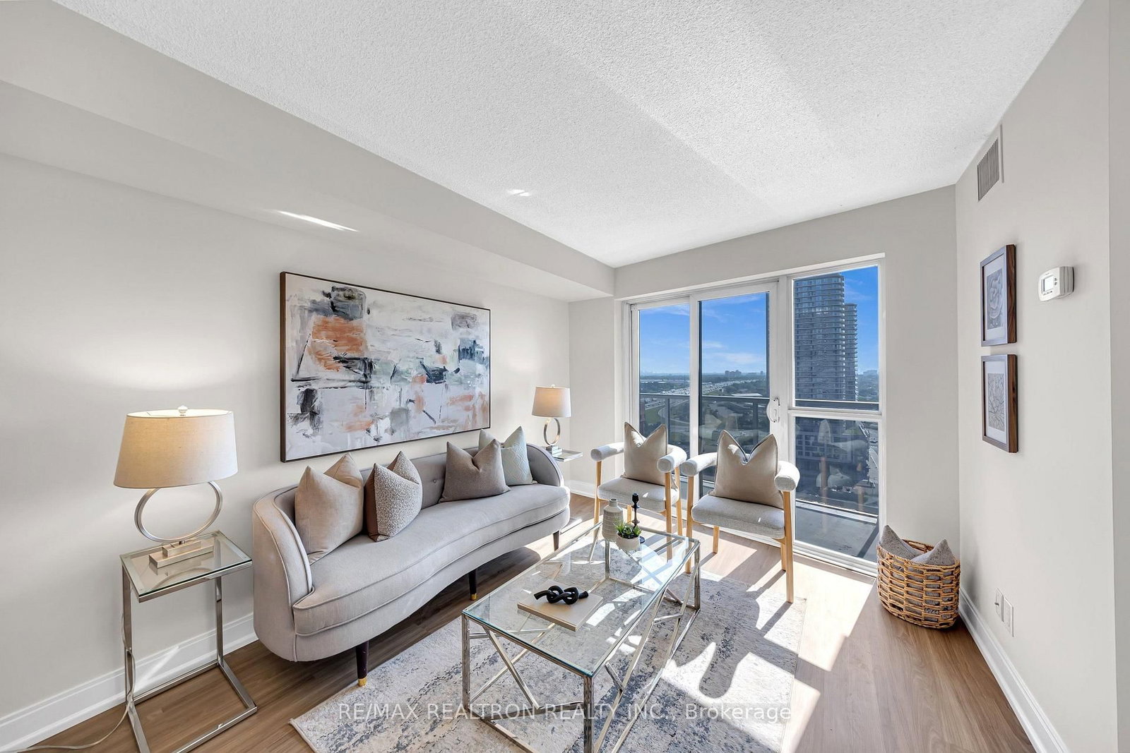 135 Village Green Square • #2022 • Toronto, ON photo 12