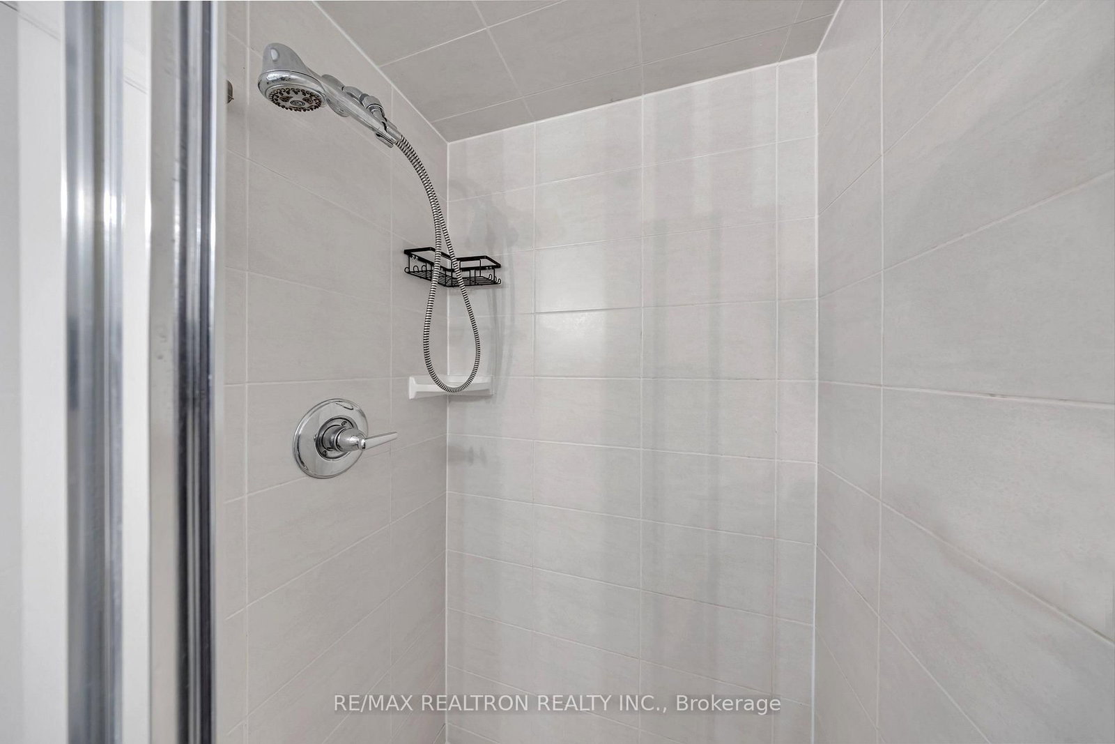 135 Village Green Square • #2022 • Toronto, ON photo 24
