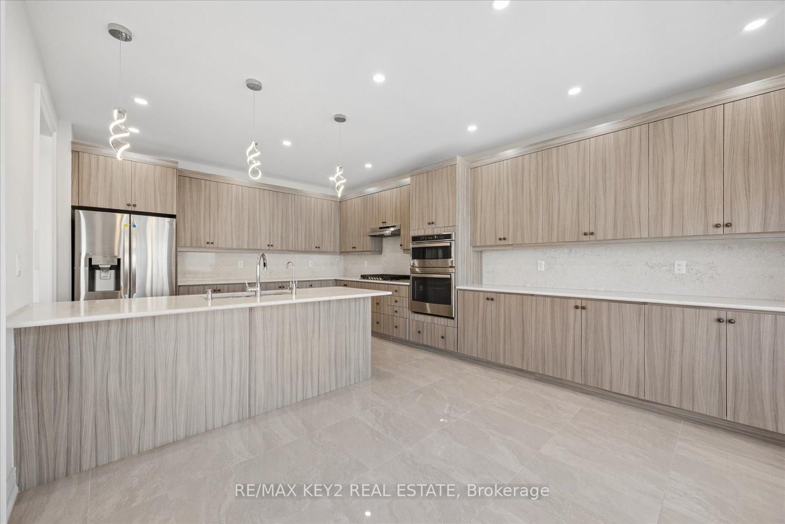 2484 Florentine Place • Pickering, ON photo 9
