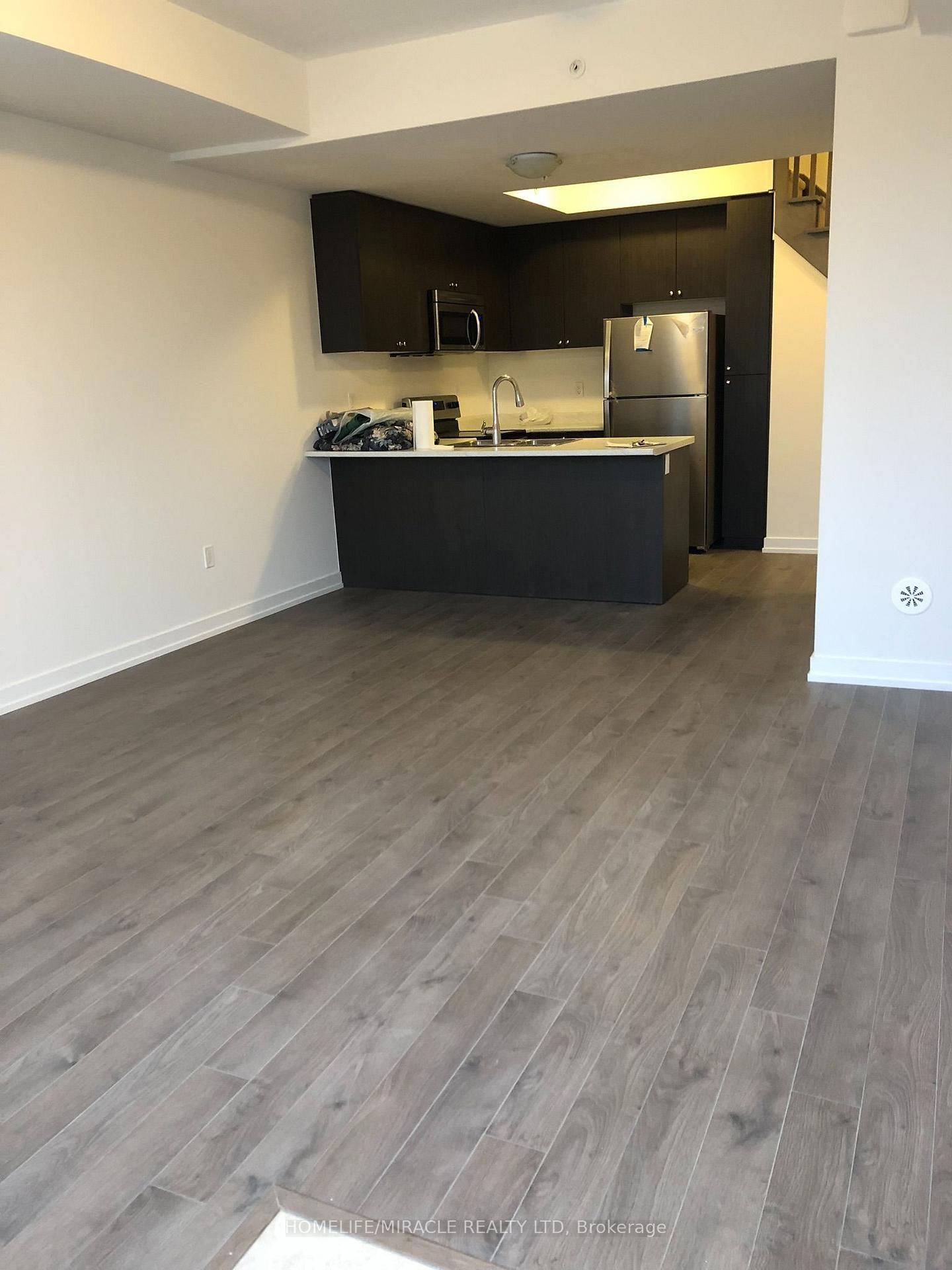 202 - 1555 Kingston Road, Pickering 2